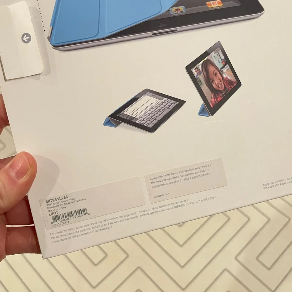 New Apple iPad 2 Smart Cover